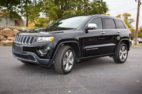 2016 Jeep Grand Cherokee for sale at CROSSROAD MOTORS in Caseyville IL