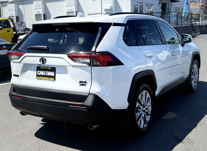 2023 Toyota RAV4 XLE Premium