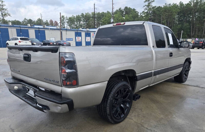 2003 Chevrolet Silverado 1500 LS photo 16