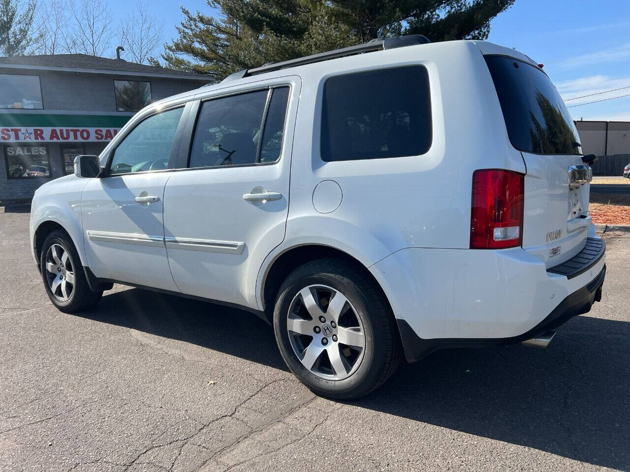 2015 Honda Pilot for sale at North Star Auto Mall in Isanti, MN