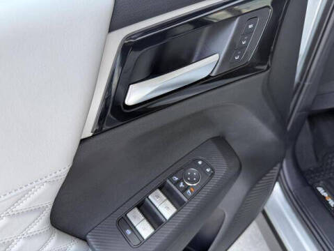 2025 Mitsubishi Outlander PHEV SEL
