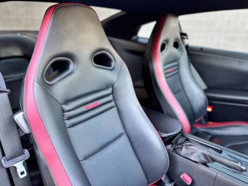 2014 Nissan GT-R Black Edition