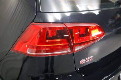 2017 Volkswagen Golf GTI SE