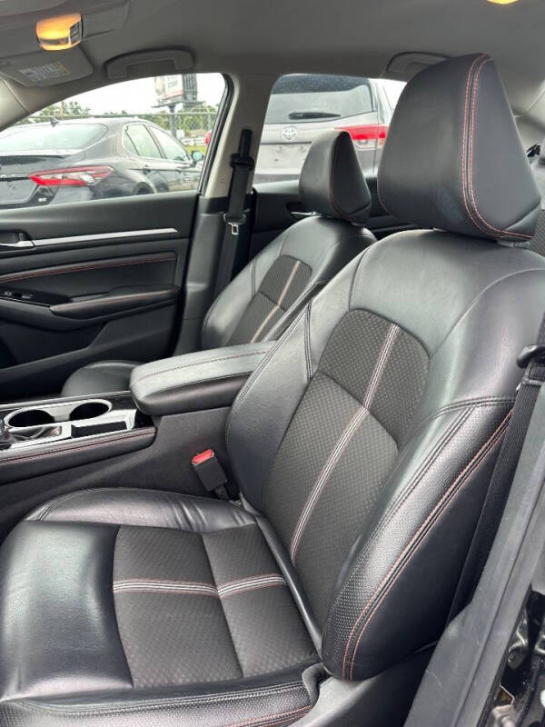 2023 Nissan Altima 2.5 SR