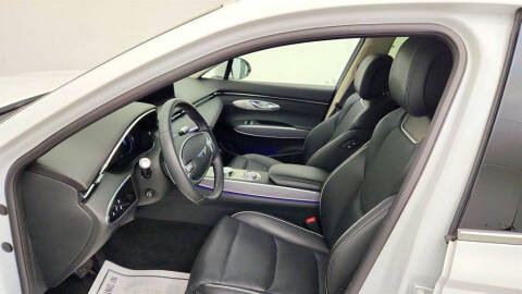 2025 Genesis GV70 2.5T Standard