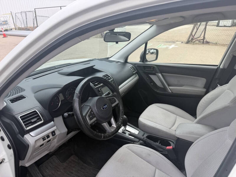 2017 Subaru Forester 2.5i