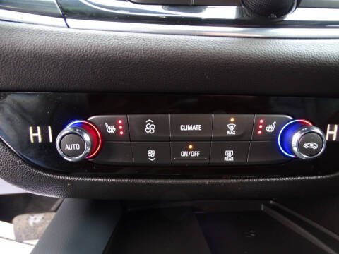 2022 Buick Enclave Essence