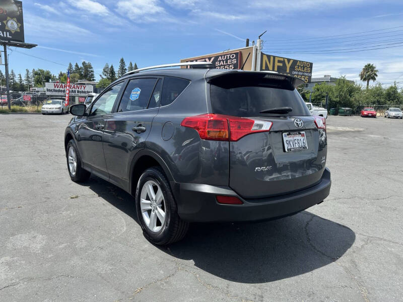 2013 Toyota RAV4 XLE