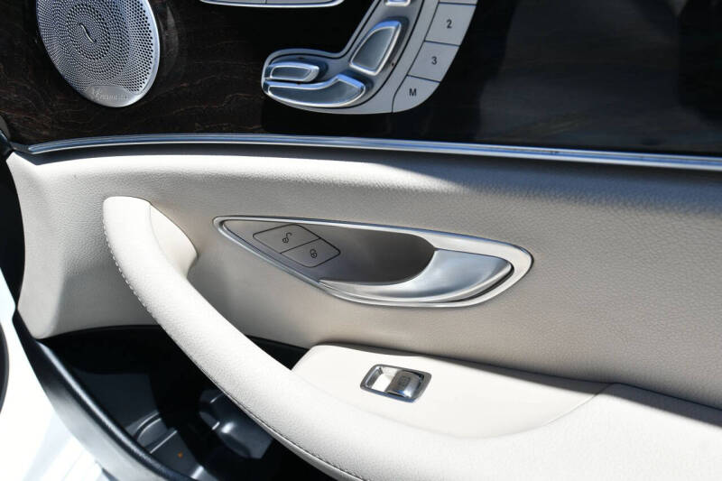 2019 Mercedes-Benz E-Class E 300