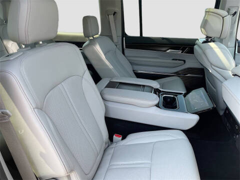 2023 Jeep Grand Wagoneer