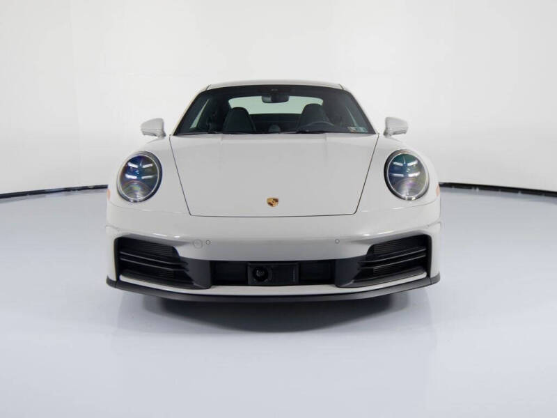 2025 Porsche 911 Carrera