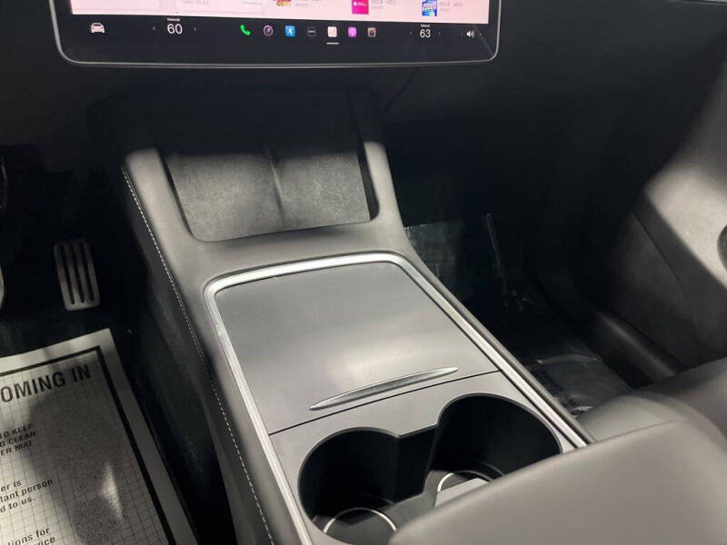 2025 Tesla Model Y Performance