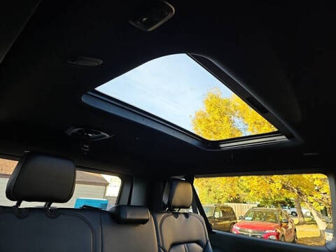 2025 Jeep Wagoneer L