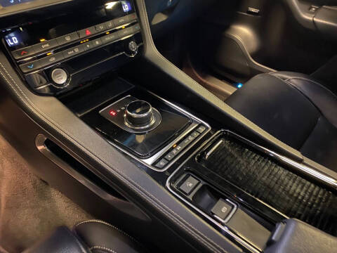 2019 Jaguar F-PACE S