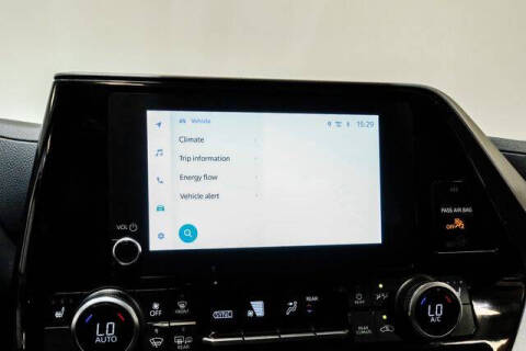 2023 Toyota Highlander Hybrid XLE