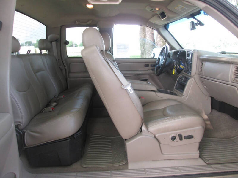2004 GMC Sierra 2500HD SLT