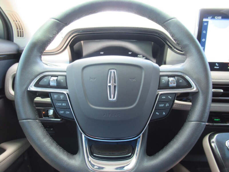 2022 Lincoln Nautilus Standard