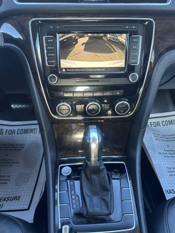 2015 Volkswagen Passat 2.0L TDI SEL Premium