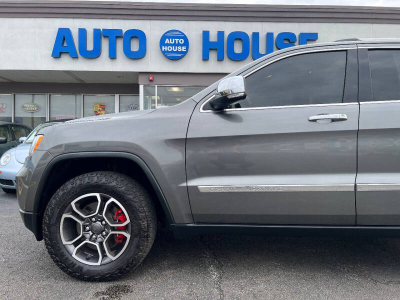 2011 Jeep Grand Cherokee Overland Summit