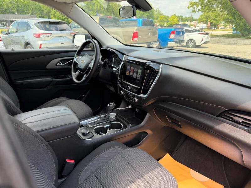 2018 Chevrolet Traverse LT Cloth
