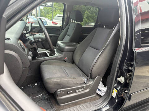 2011 Chevrolet Suburban LS
