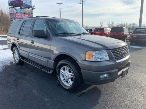 2004 Ford Expedition for sale at Caps Cars Of Taylorville in Taylorville IL