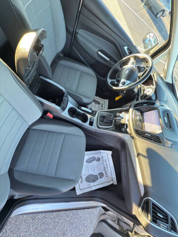 2013 Ford C-MAX Hybrid SE