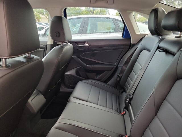 2024 Volkswagen Jetta SE