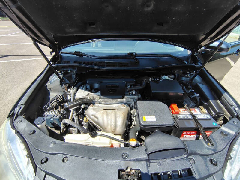 2016 Toyota Camry SE