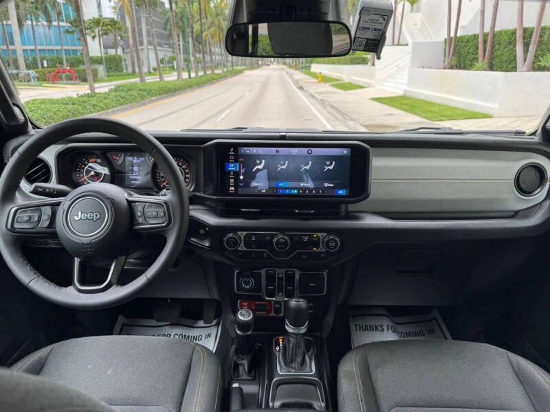 2025 Jeep Wrangler