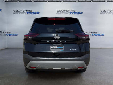 2022 Nissan Rogue SV