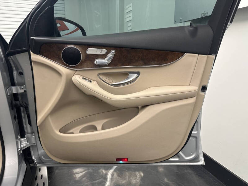 2018 Mercedes-Benz GLC GLC 300 4MATIC