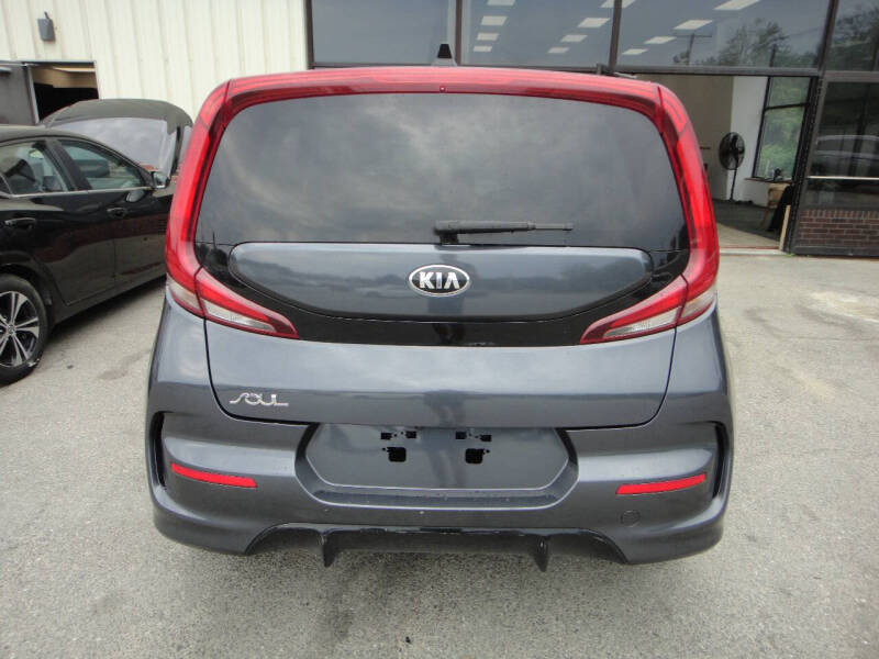2021 Kia Soul GT-Line