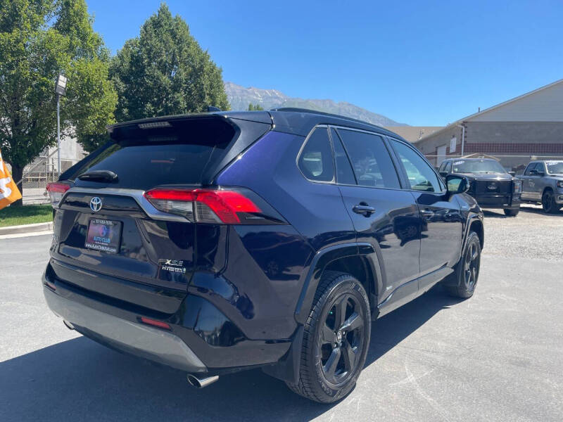 2019 Toyota RAV4 Hybrid XSE