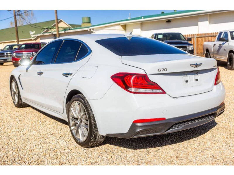 2020 Genesis G70 2.0T