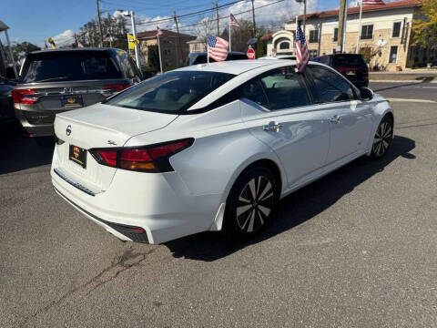 2022 Nissan Altima 2.5 SL