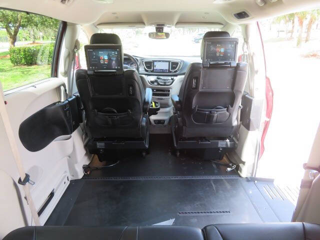 2020 Chrysler Pacifica Touring L Plus