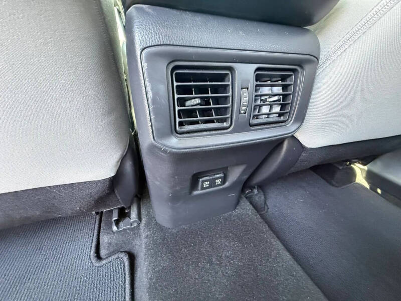2019 Toyota RAV4 Hybrid XLE