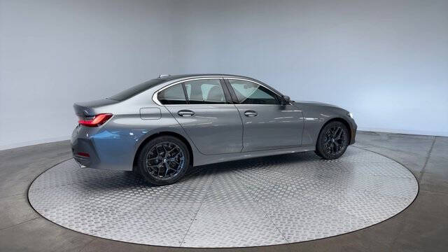 2025 BMW 3 Series 330i xDrive