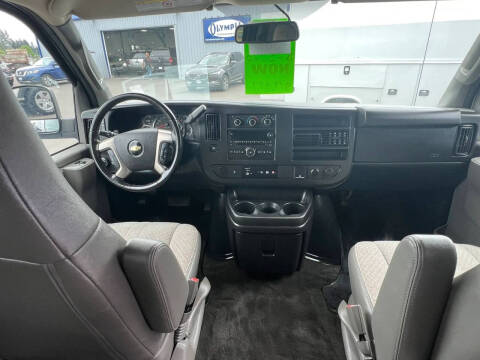 2017 Chevrolet Express LT 3500