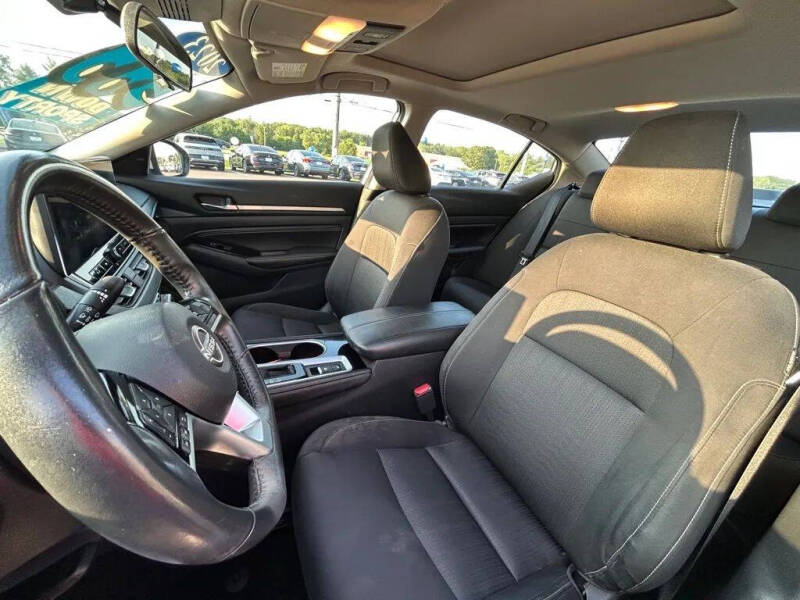 2023 Nissan Altima 2.5 SV