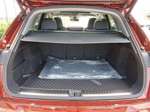 2025 Audi Q5 quattro Premium Plus TFSI