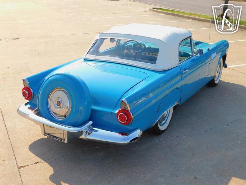 1956 Ford Thunderbird