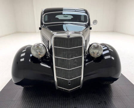 1935 Ford Deluxe