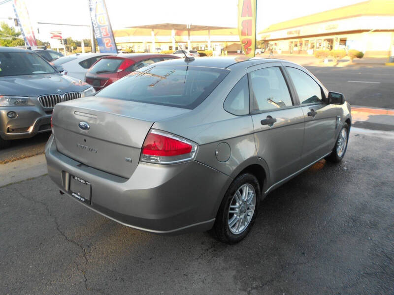 2008 Ford Focus SES