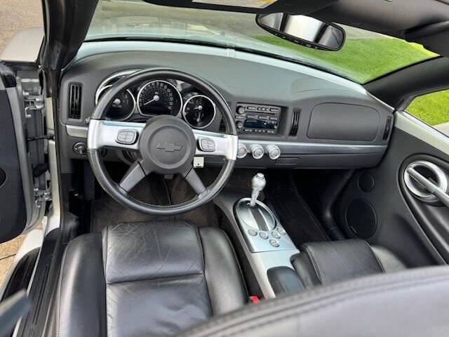 2005 Chevrolet SSR LS