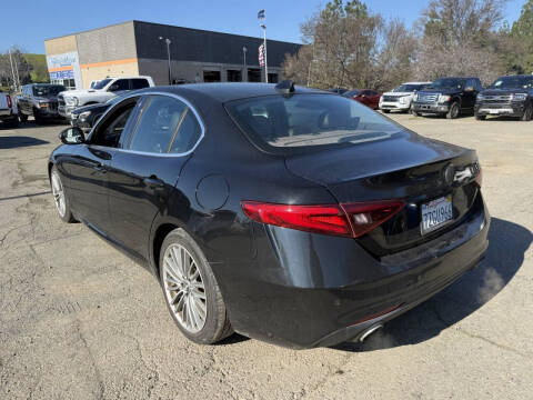 2017 Alfa Romeo Giulia Ti