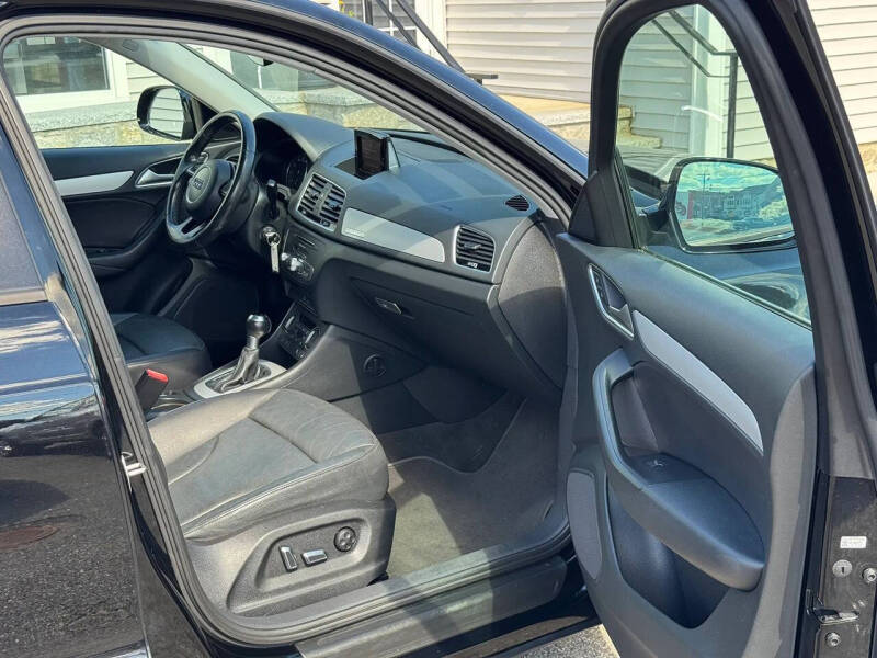 2017 Audi Q3 2.0T quattro Premium