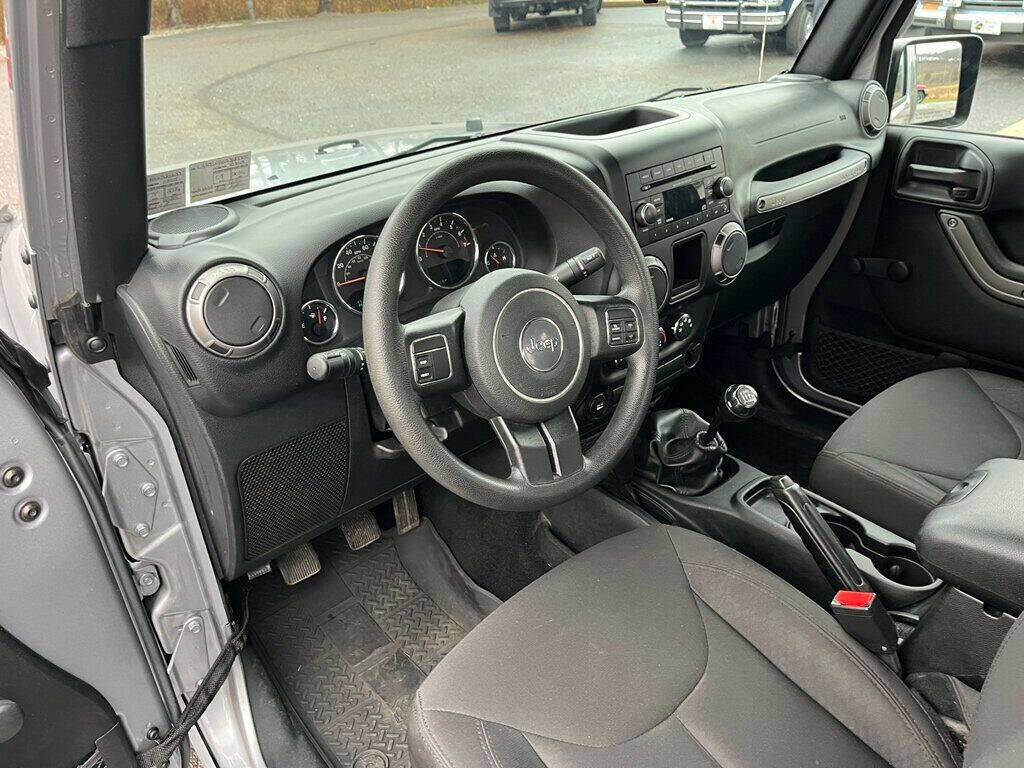 2018 Jeep Wrangler JK 33