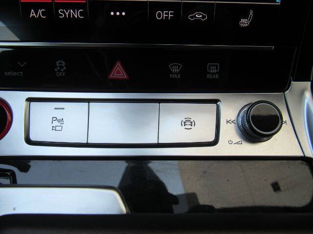 2023 Audi e-tron S Sportback quattro Premium Plus